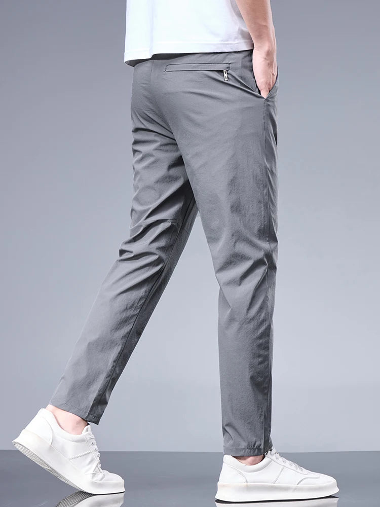 Pantalones transpirables para hombre, estilo casual-elegante con comodidad superior.