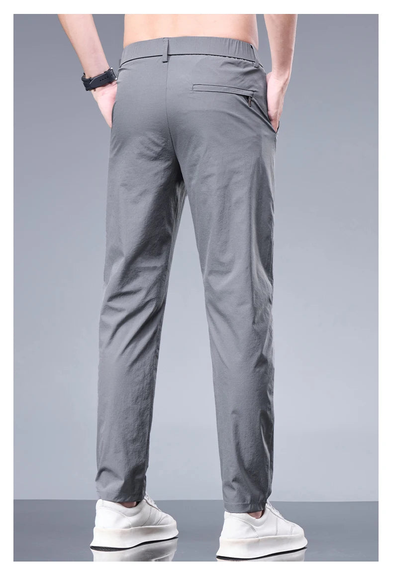 Pantalones transpirables para hombre, estilo casual-elegante con comodidad superior.