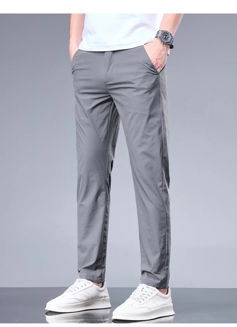 Pantalones transpirables para hombre, estilo casual-elegante con comodidad superior.